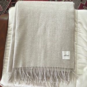 Aritzia Wilfred Classic Wool Scarf